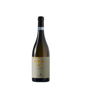 Grillo Mandrarossa Sicilia vino blanco italiano elaborado con uva Grillo 100 por ciento disponible en Maestri Milano Colombia